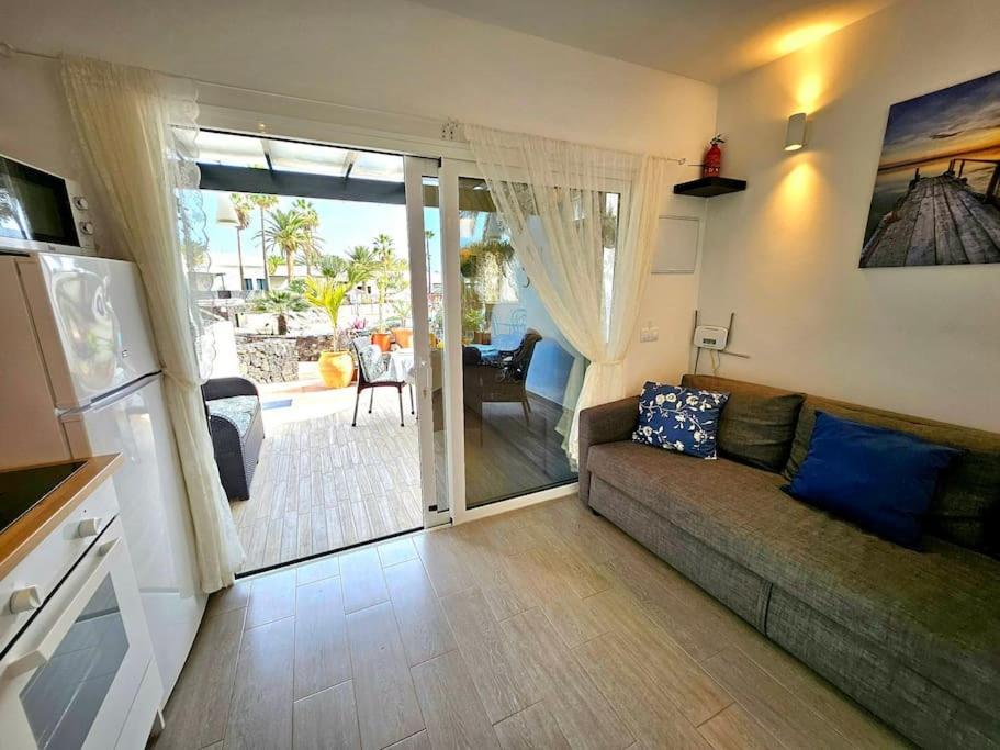 Apartamento Taisa Playa Roca Costa Teguise Exterior photo